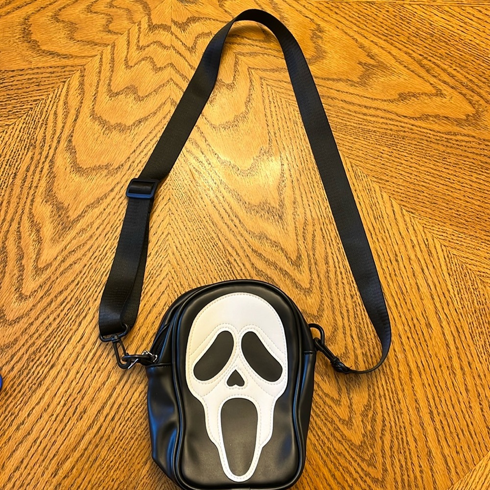 Scream Halloween purse